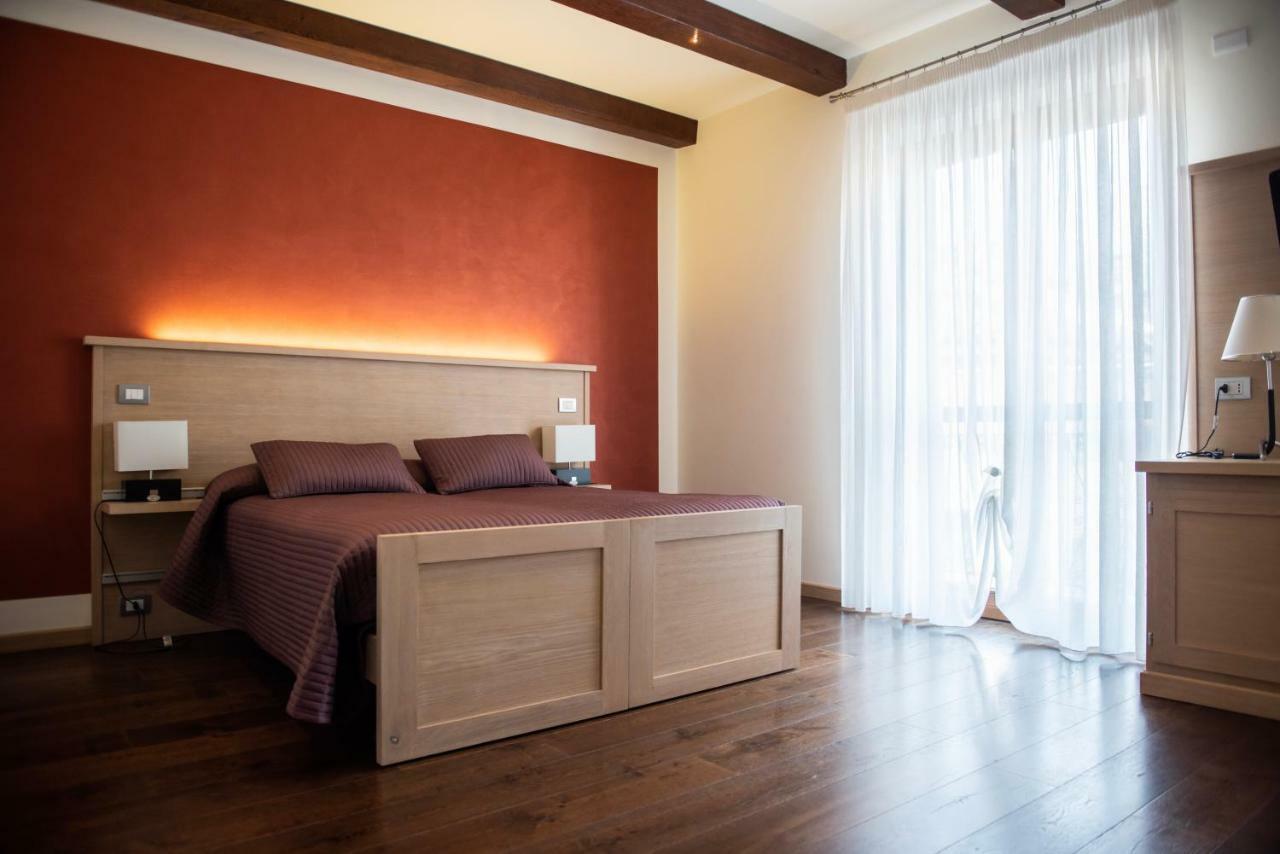 Hotel - Bar Da Natale Paesana Экстерьер фото